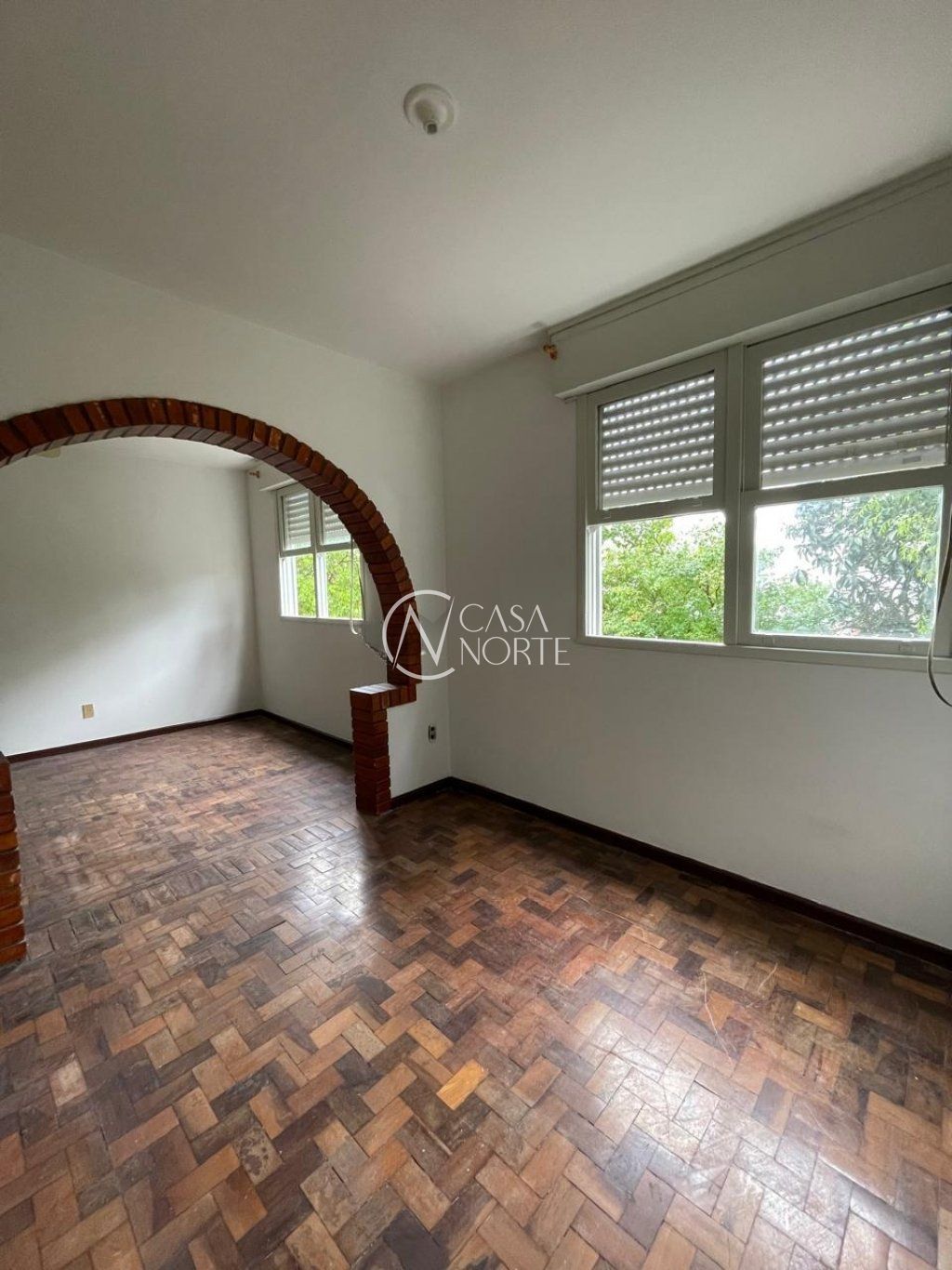 Apartamento à venda com 3 quartos, 59m², 1 vaga, Rua Zeferino Dias no bairro Sarandi em Porto Alegre