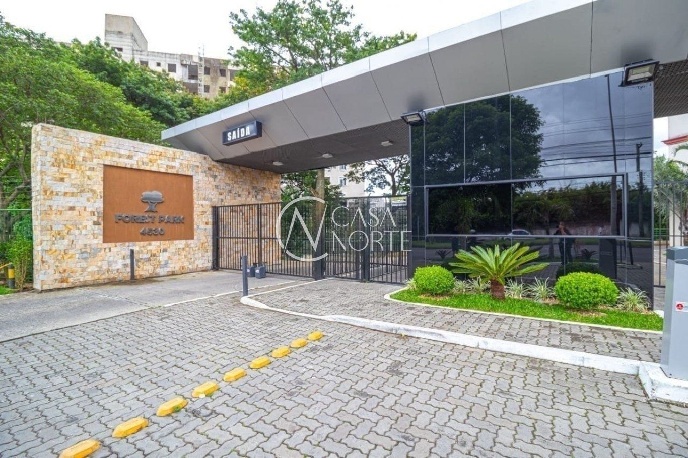 Cobertura à venda com 3 quartos, 134m², 2 vagas, Avenida da Cavalhada no bairro Cavalhada em Porto Alegre