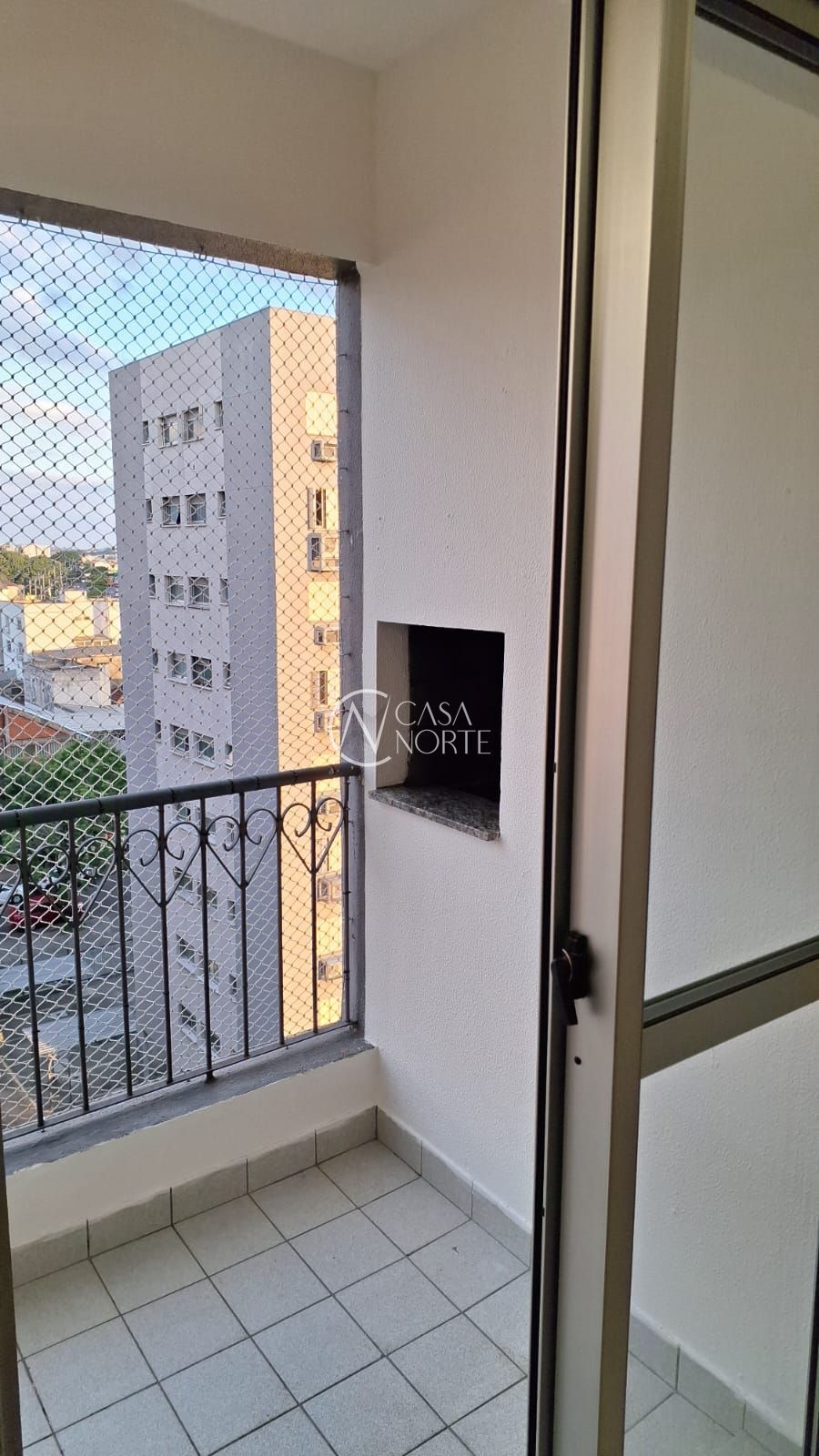 Apartamento à venda com 2 quartos, 51m², 1 vaga, Rua Engenheiro Frederico Dahne no bairro Sarandi em Porto Alegre