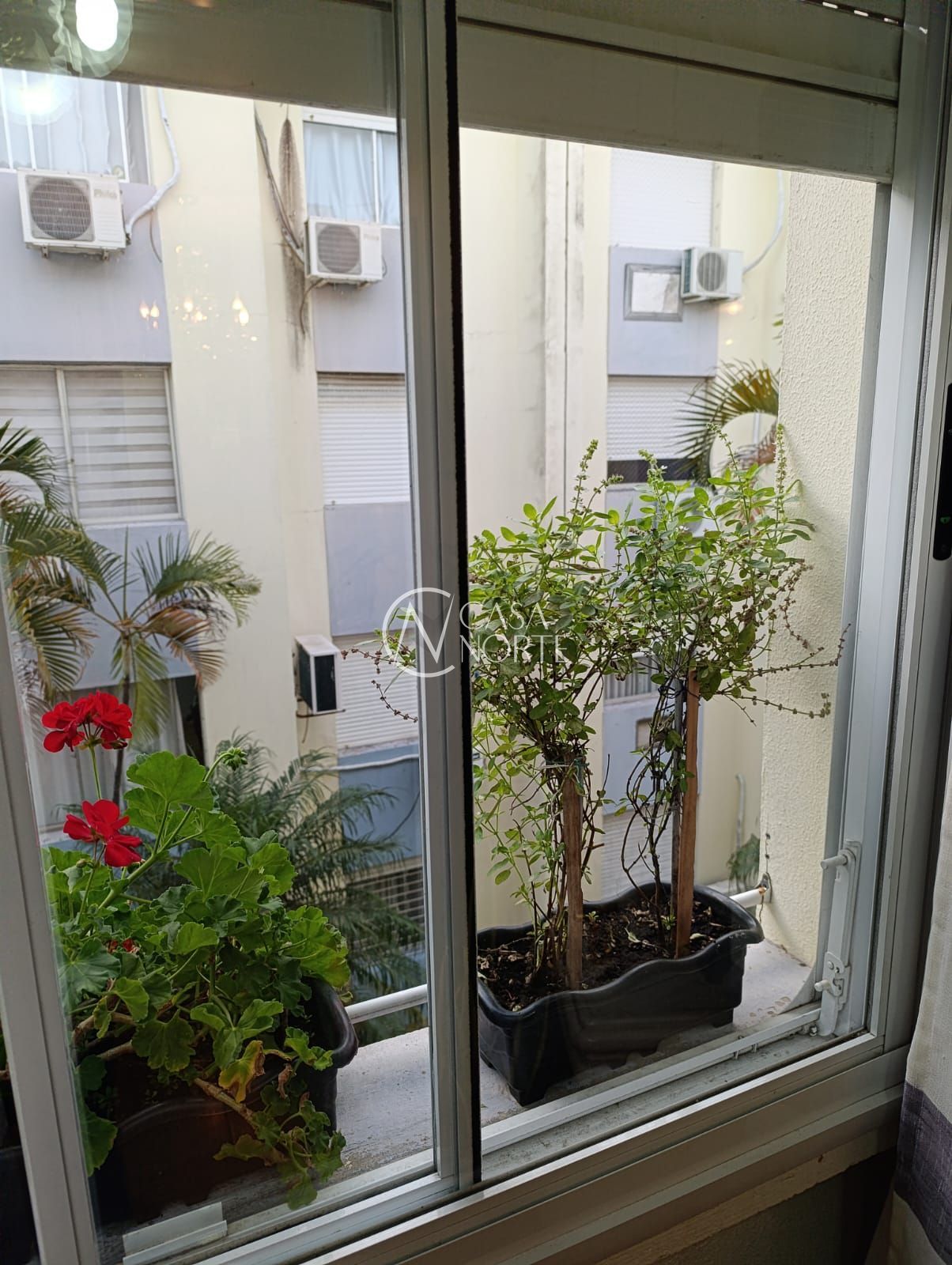 Apartamento à venda com 1 quarto, 51m², 1 vaga, Avenida Engenheiro Francisco Rodolfo Simch no bairro Sarandi em Porto Alegre