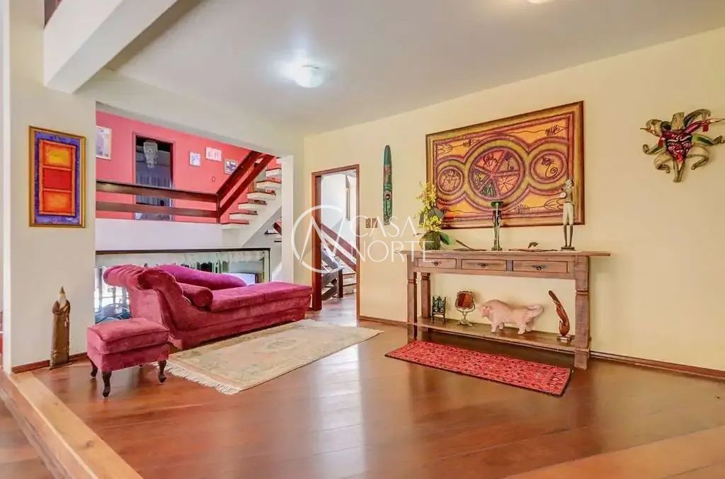 Casa de Condomínio à venda com 3 quartos, 481m², 3 suítes, 2 vagas, Avenida da Cavalhada no bairro Cavalhada em Porto Alegre