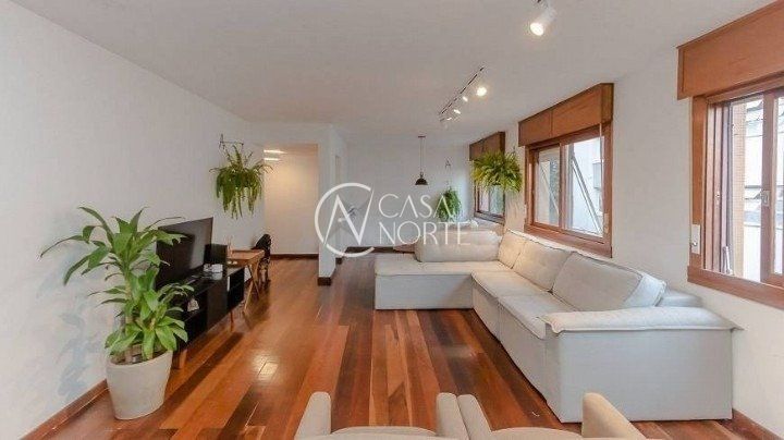 Apartamento à venda com 3 quartos, 137m², 1 suíte, 2 vagas, Avenida Iguassu no bairro Petrópolis em Porto Alegre