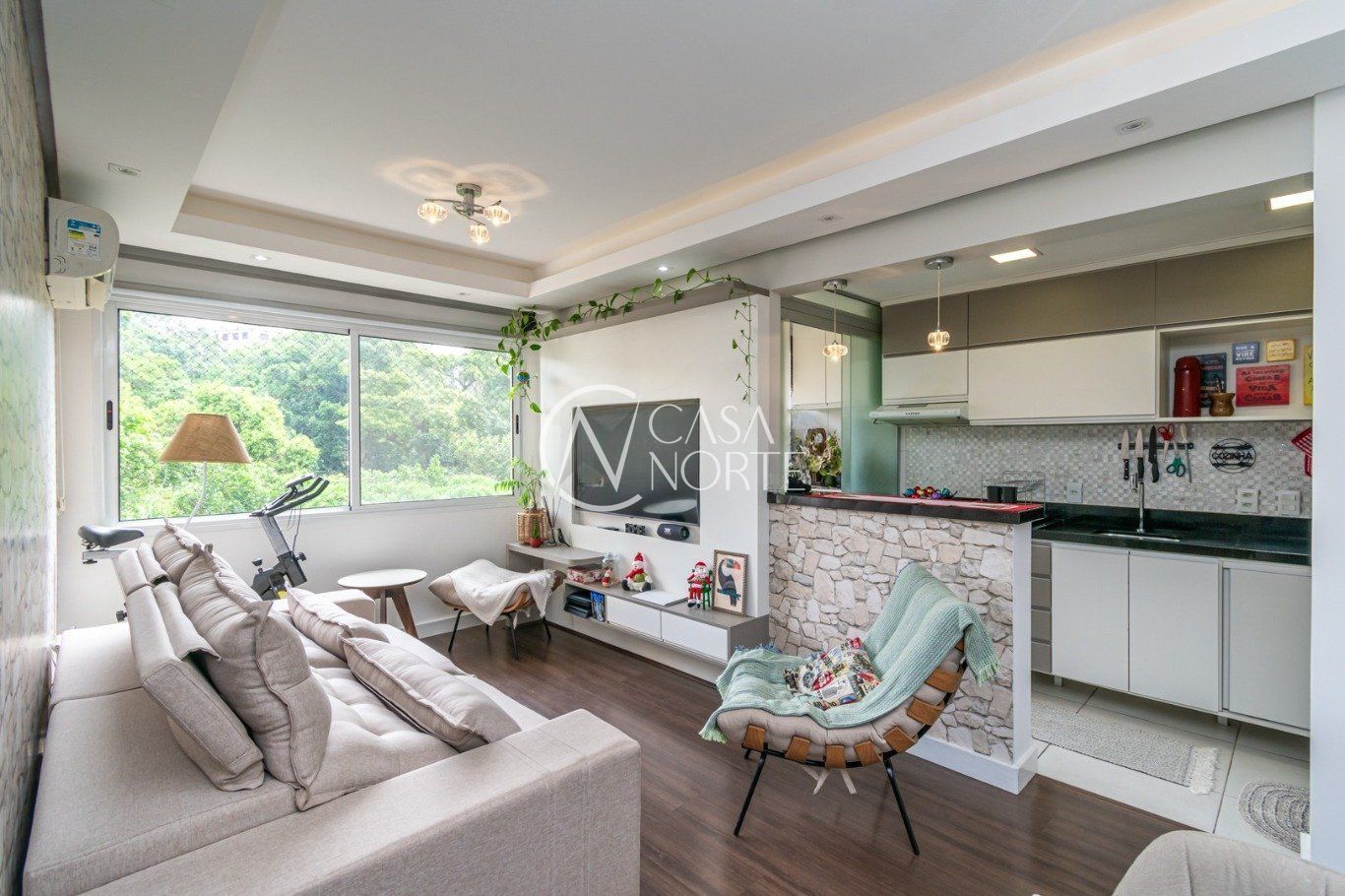 Apartamento à venda com 3 quartos, 66m², 1 suíte, 1 vaga, Avenida Bento Gonçalves no bairro Partenon em Porto Alegre