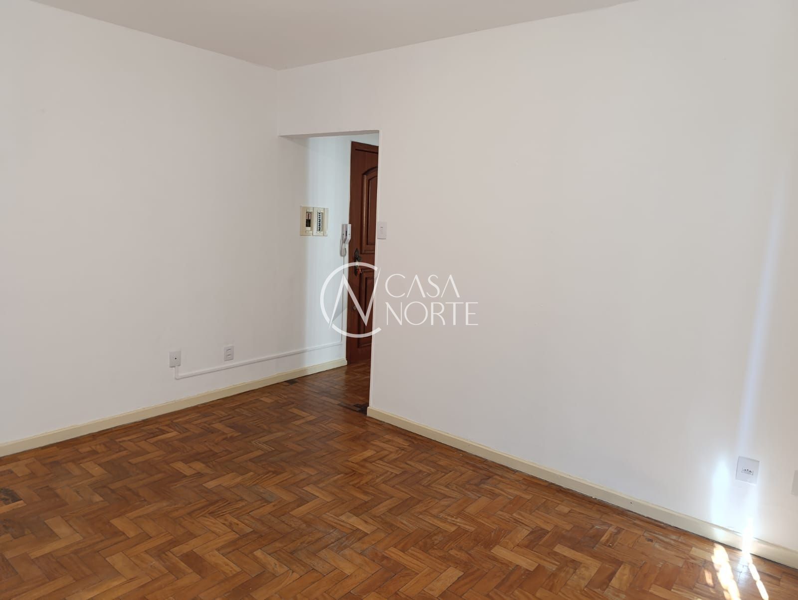 Apartamento à venda com 2 quartos, 67m², 1 vaga, Avenida Padre Cacique no bairro Praia de Belas em Porto Alegre