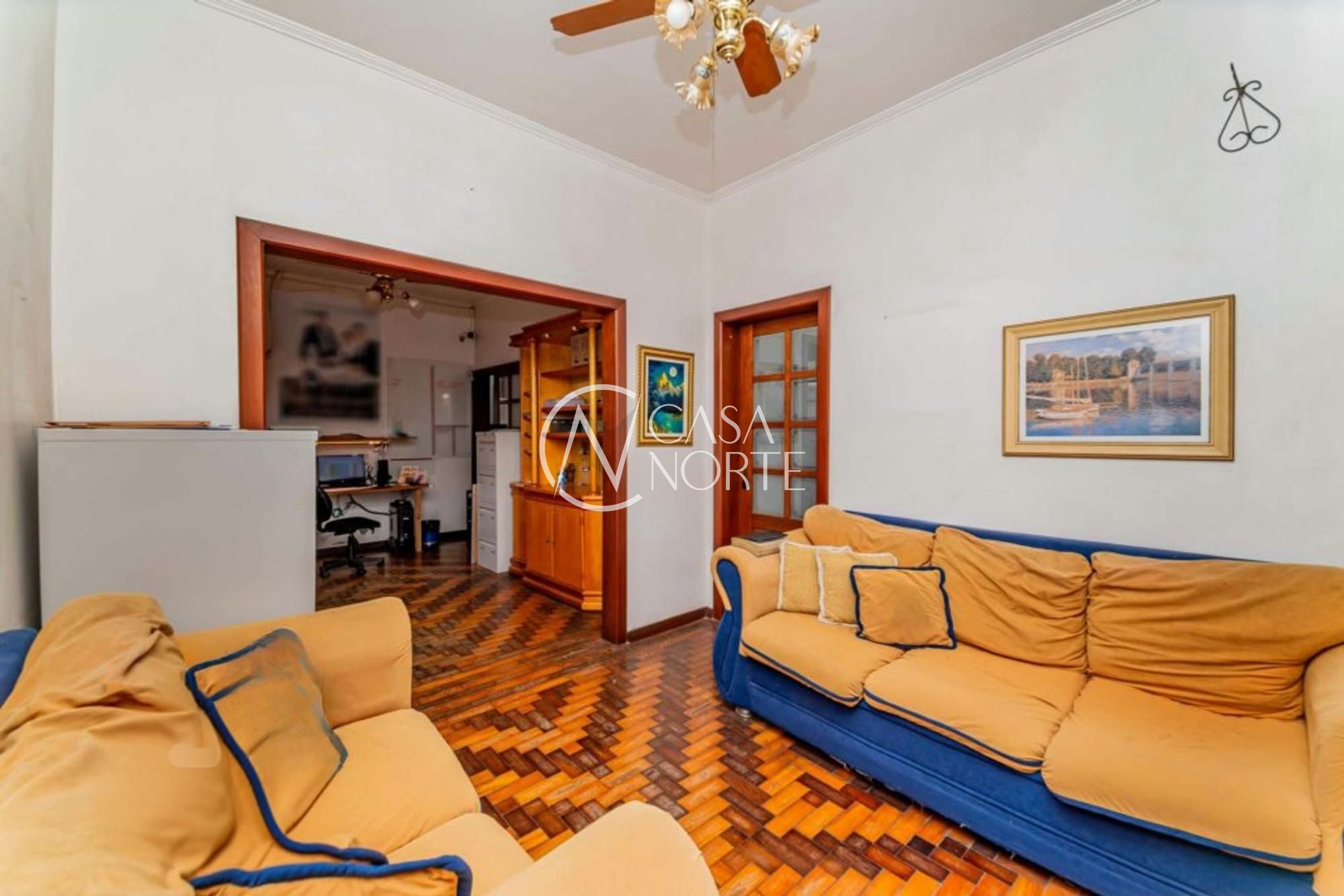 Casa à venda com 3 quartos, 166m², 2 vagas, Rua Bibiano de Almeida no bairro Glória em Porto Alegre