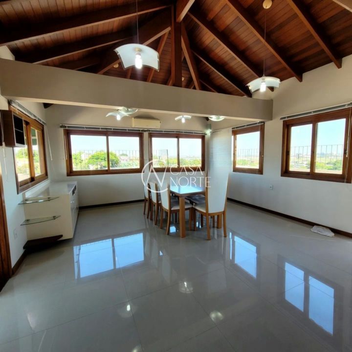 Cobertura à venda com 3 quartos, 251m², 1 suíte, 4 vagas, Rua Monte Flor no bairro Jardim Floresta em Porto Alegre