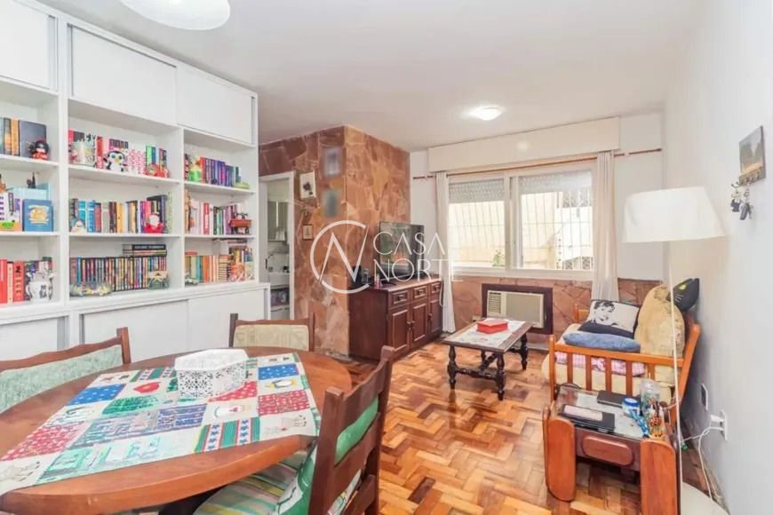 Apartamento à venda com 2 quartos, 58m², Rua Coronel João Corrêa no bairro Passo da Areia em Porto Alegre