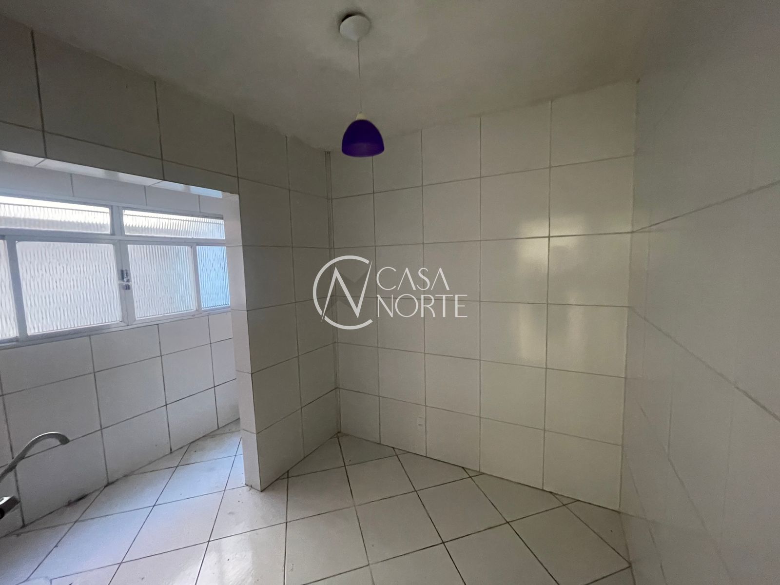 Apartamento à venda com 2 quartos, 46m², 1 vaga, Rua dos Maias no bairro Rubem Berta em Porto Alegre