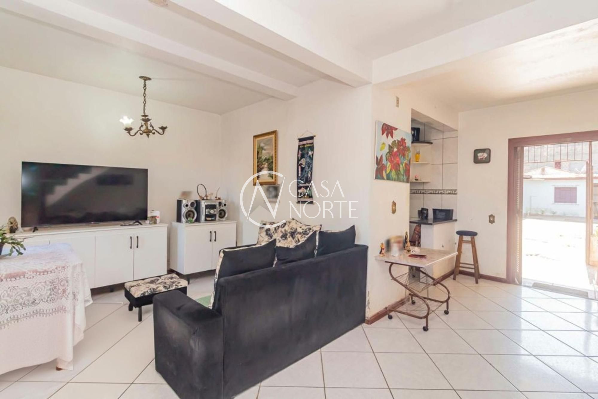 Casa à venda com 4 quartos, 276m², 1 suíte, 2 vagas, Avenida Toledo Piza no bairro Sarandi em Porto Alegre