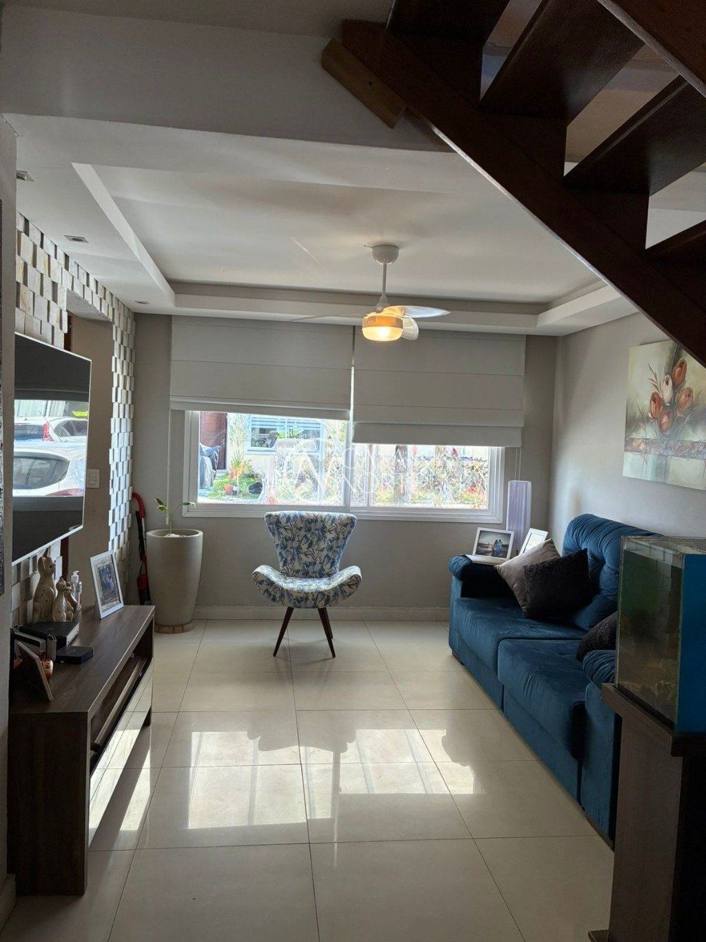 Casa de Condomínio à venda com 3 quartos, 144m², 1 suíte, 2 vagas, Avenida Edgar Pires de Castro no bairro Hípica em Porto Alegre