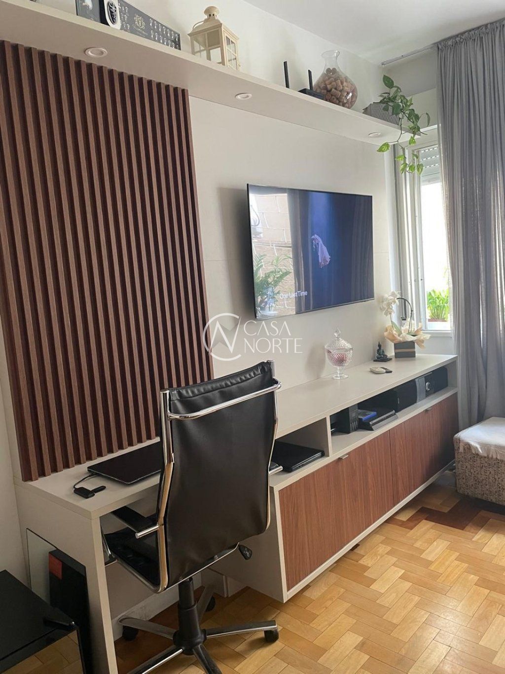 Apartamento à venda com 2 quartos, 61m², 1 vaga, Rua Adão Baino no bairro Cristo Redentor em Porto Alegre