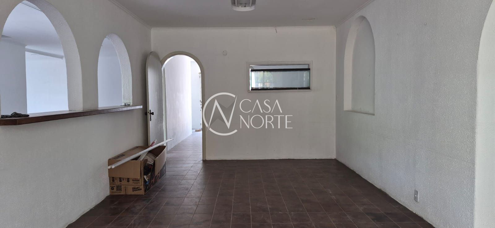 Casa à venda com 3 quartos, 350m², 5 vagas, Rua Conde de Porto Alegre no bairro Floresta em Porto Alegre