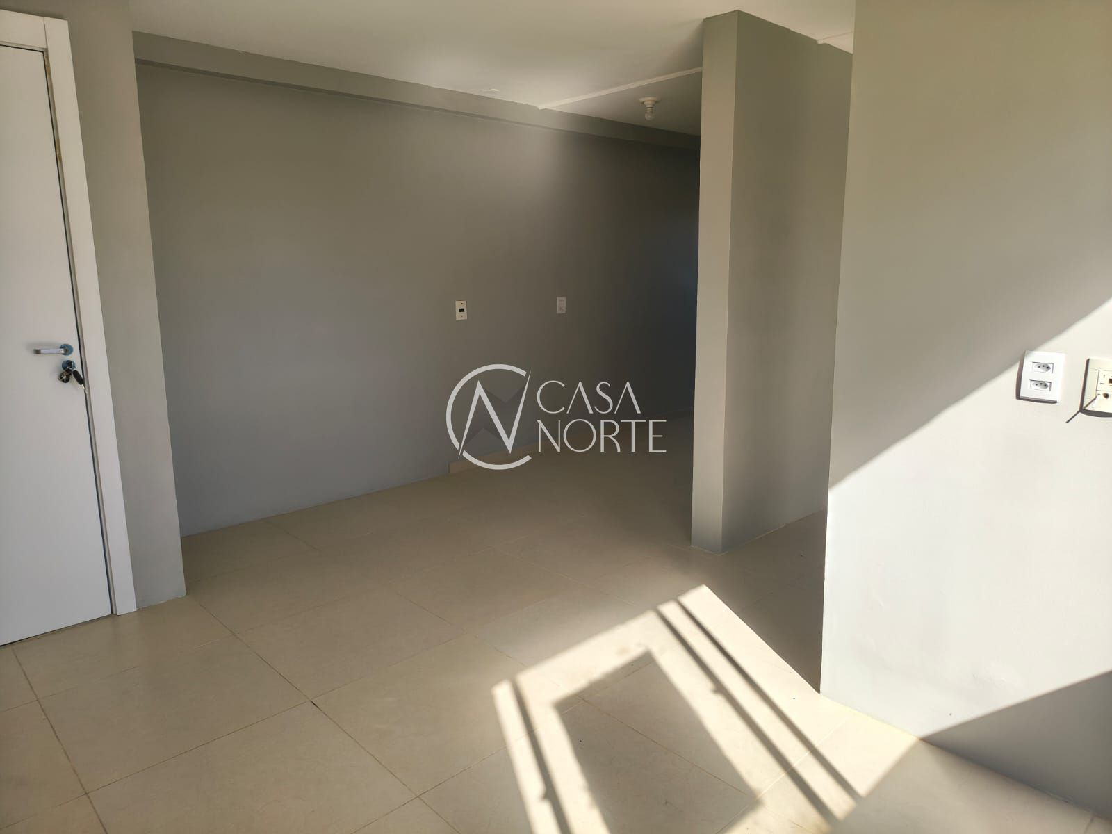 Apartamento à venda com 2 quartos, 50m², 1 vaga, Rua Gabriel Franco da Luz no bairro Sarandi em Porto Alegre