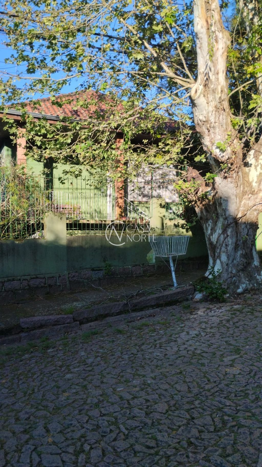 Casa à venda com 6 quartos, 410m², 4 vagas, Rua Professor Emílio Meyer no bairro Vila Conceição em Porto Alegre