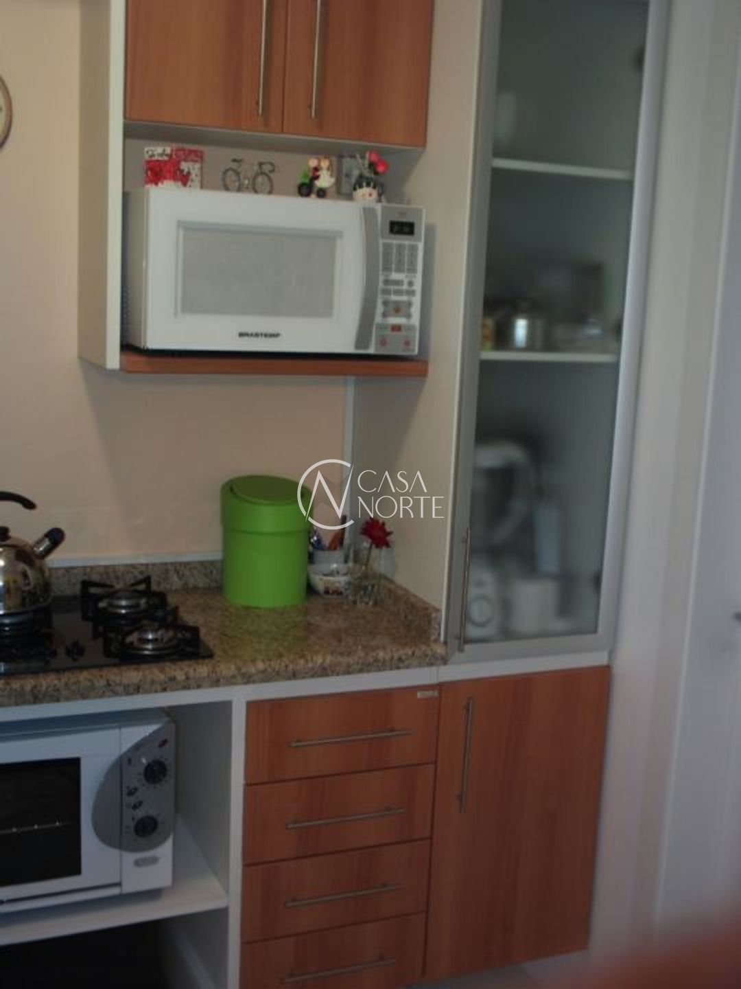 Casa de Condomínio à venda com 2 quartos, 72m², 1 vaga, Rua Tenente Ary Tarrago no bairro Jardim Itu em Porto Alegre