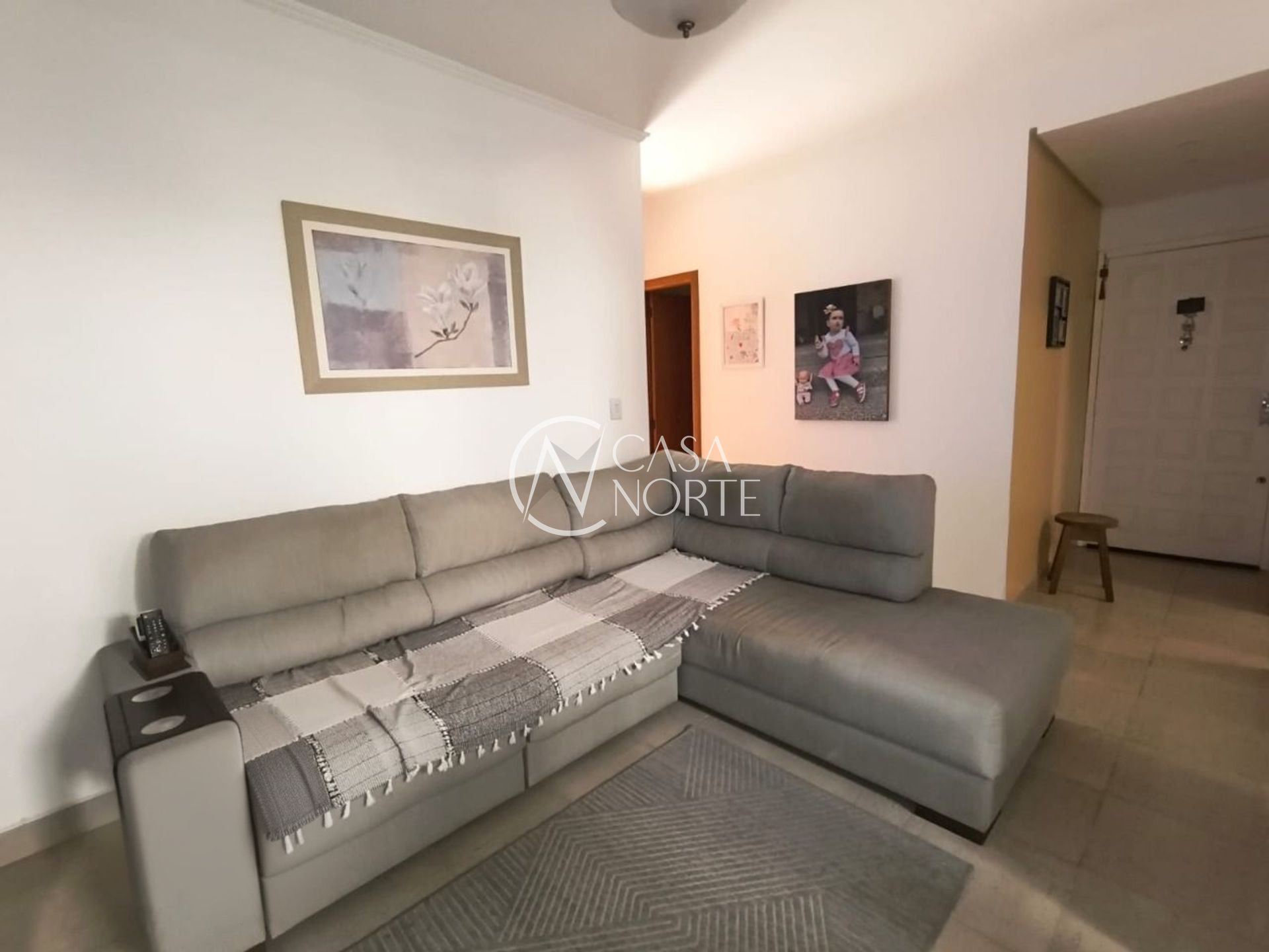 Apartamento à venda com 2 quartos, 48m², 2 vagas, Rua Açores no bairro Passo da Areia em Porto Alegre