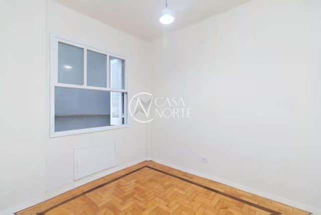 Apartamento à venda com 1 quarto, 35m², 1 vaga, Rua Avaí no bairro Centro Histórico em Porto Alegre