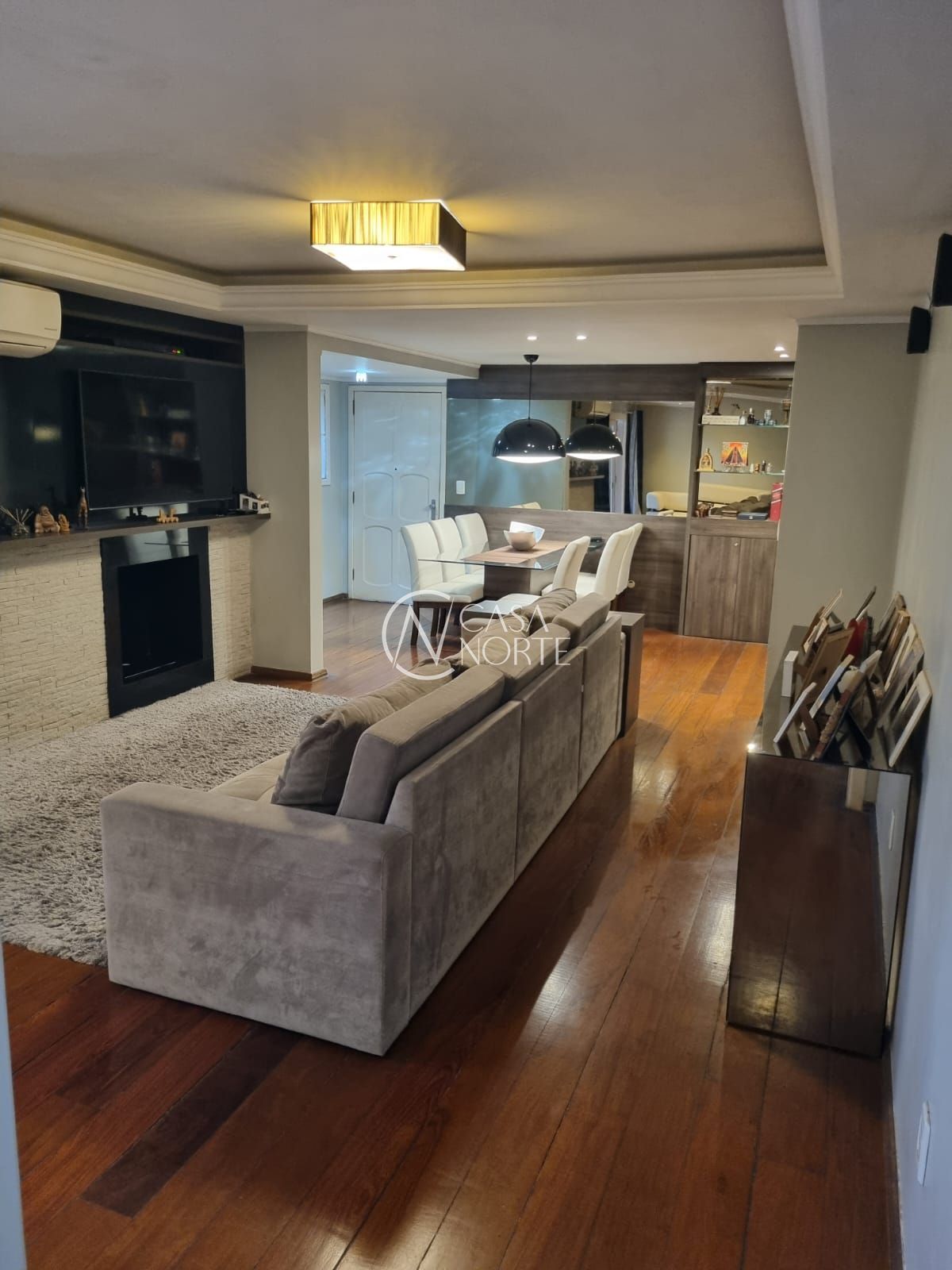 Apartamento à venda com 3 quartos, 129m², 1 suíte, 2 vagas, Avenida Icaraí no bairro Cristal em Porto Alegre