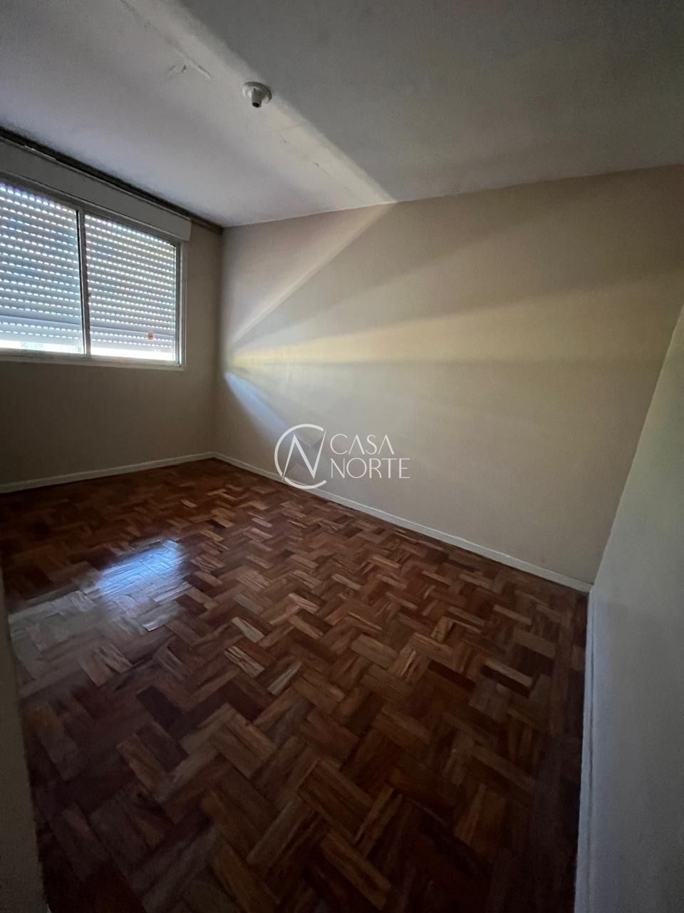 Apartamento à venda com 2 quartos, 38m², 1 suíte, 1 vaga, Rua Álvaro Domingues no bairro Parque Santa Fé em Porto Alegre
