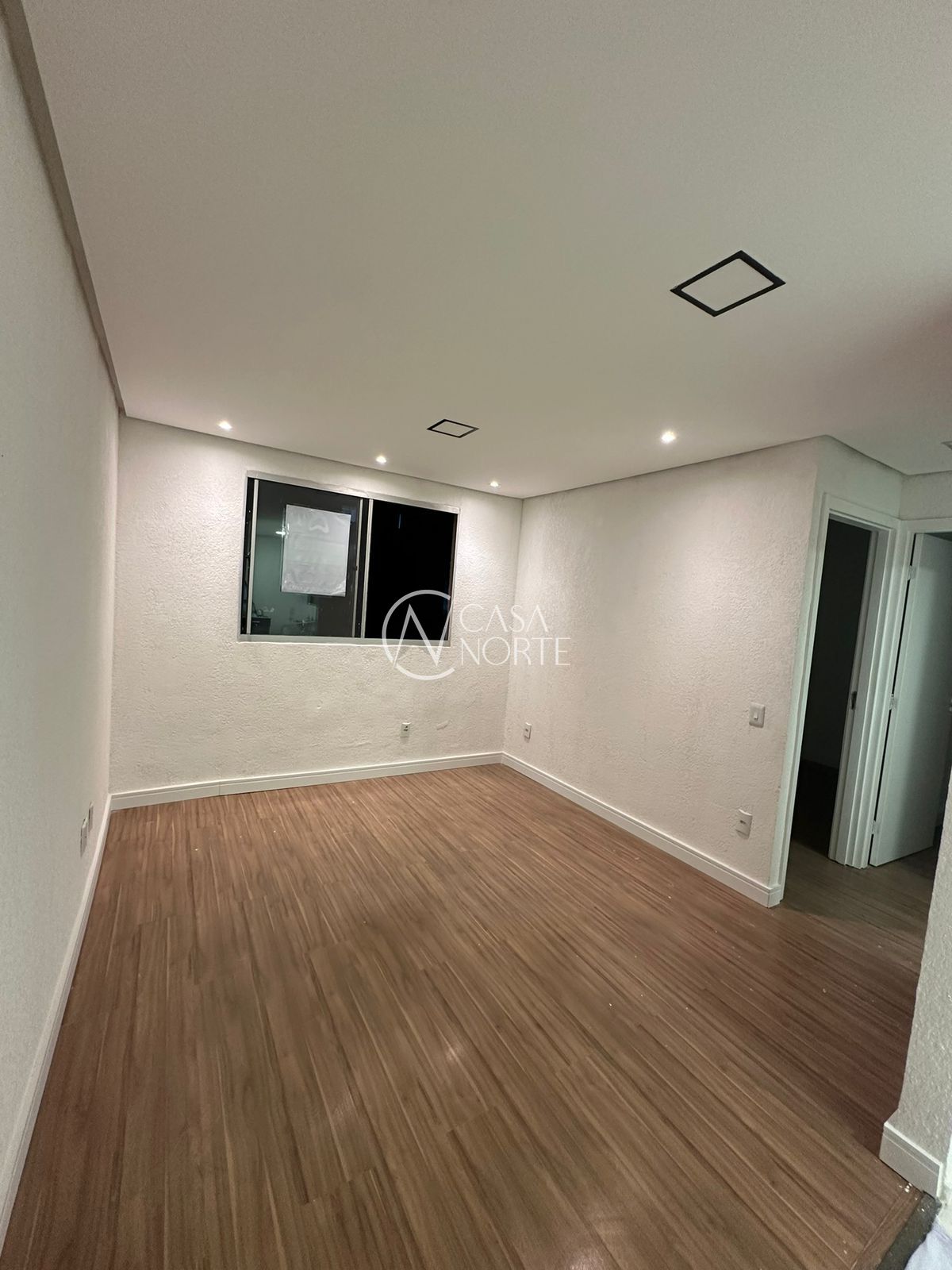 Apartamento à venda com 2 quartos, 42m², 1 vaga, Rua Irmã Teresilda Steffen no bairro Mário Quintana em Porto Alegre