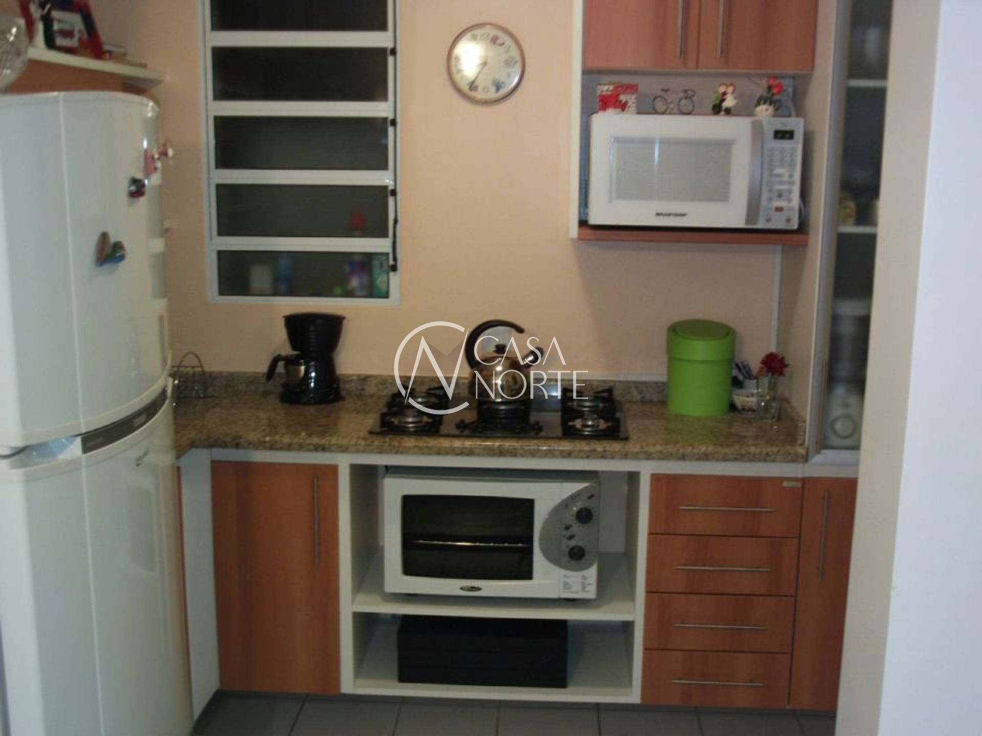 Casa de Condomínio à venda com 2 quartos, 72m², 1 vaga, Rua Tenente Ary Tarrago no bairro Jardim Itu em Porto Alegre