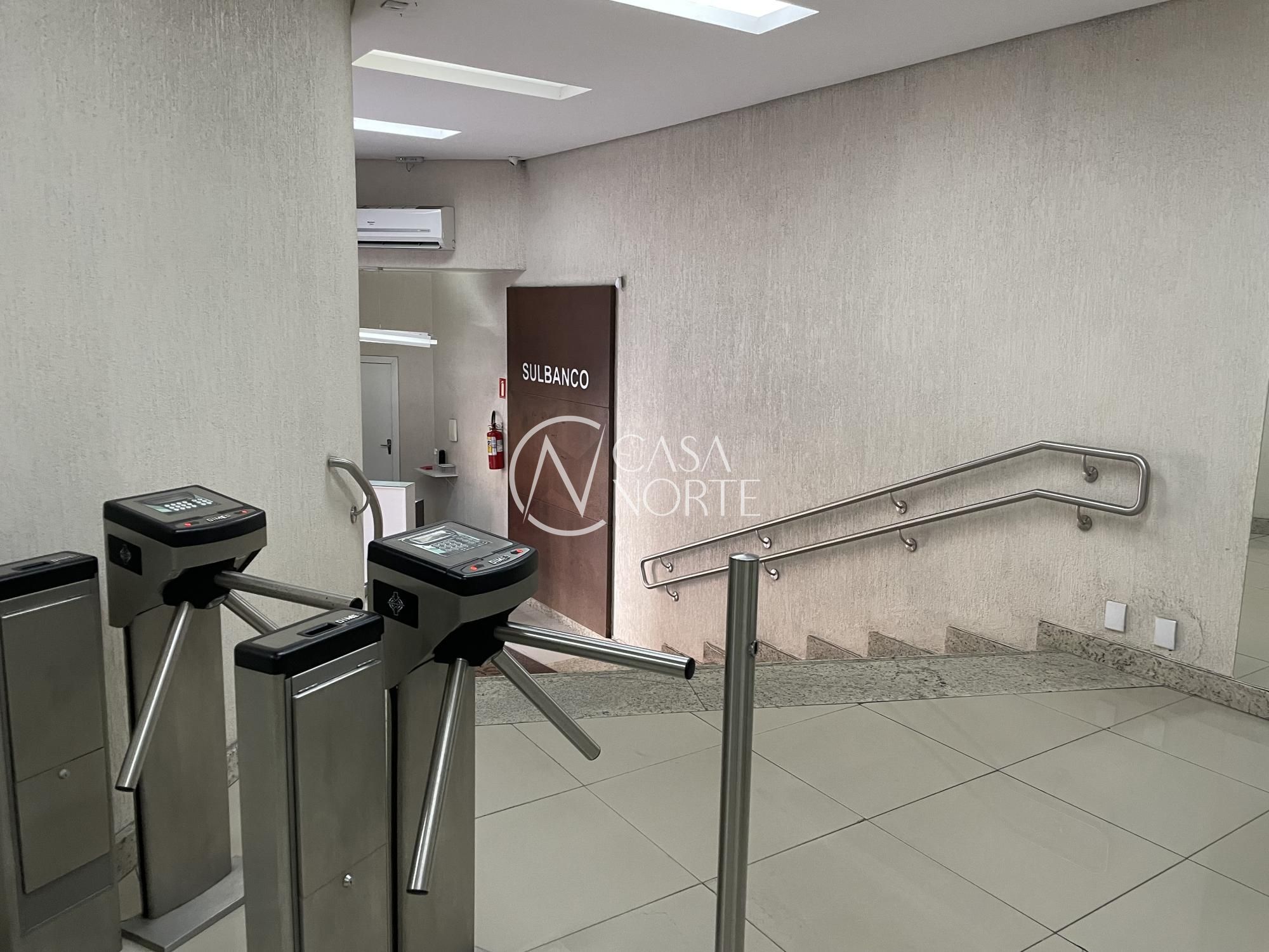 Sala Comercial à venda com 2 quartos, 73m², Avenida Farrapos no bairro Floresta em Porto Alegre