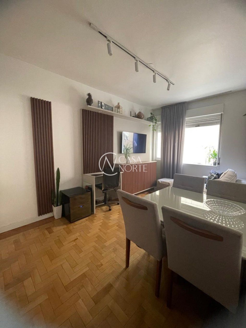 Apartamento à venda com 2 quartos, 61m², 1 vaga, Rua Adão Baino no bairro Cristo Redentor em Porto Alegre