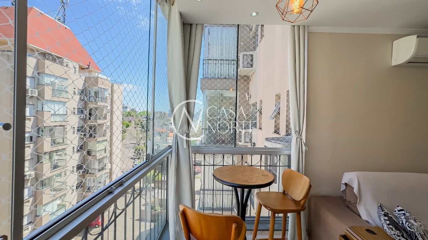 Apartamento à venda com 3 quartos, 76m², 1 vaga, Avenida João Xxiii no bairro São Sebastião em Porto Alegre