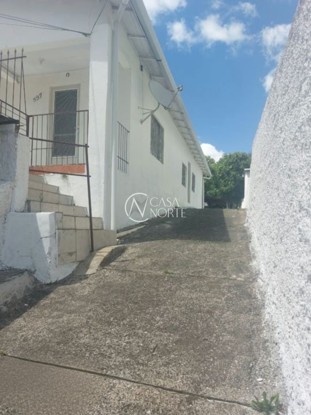 Casa à venda com 5 quartos, 283m², 5 vagas, Rua Coronel José Rodrigues Sobral no bairro Partenon em Porto Alegre