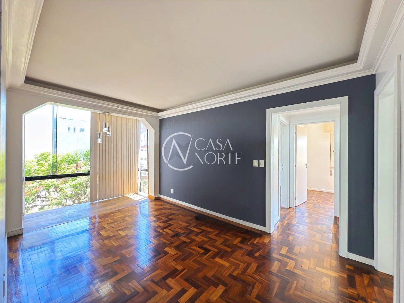 Apartamento à venda com 2 quartos, 65m², 1 vaga, Rua Umbú no bairro Passo da Areia em Porto Alegre