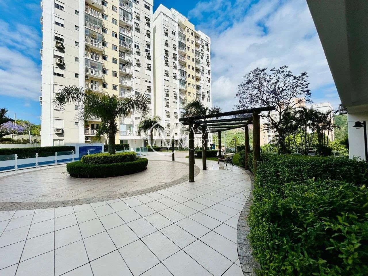 Apartamento à venda com 2 quartos, 61m², 1 suíte, 2 vagas, Rua Abram Goldsztein no bairro Jardim Carvalho em Porto Alegre