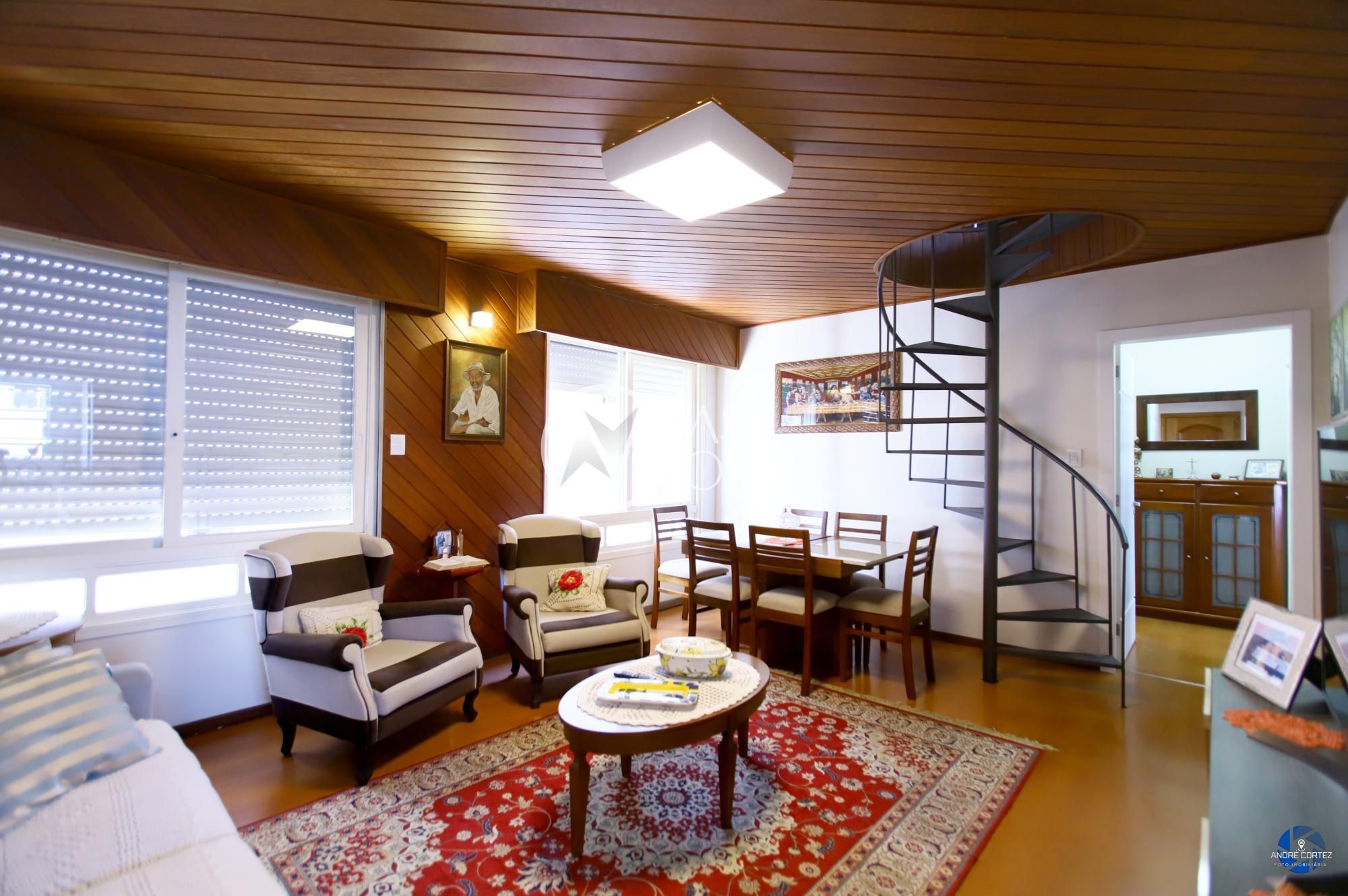 Cobertura à venda com 3 quartos, 145m², 1 suíte, 2 vagas, Rua São Luís no bairro Santana em Porto Alegre