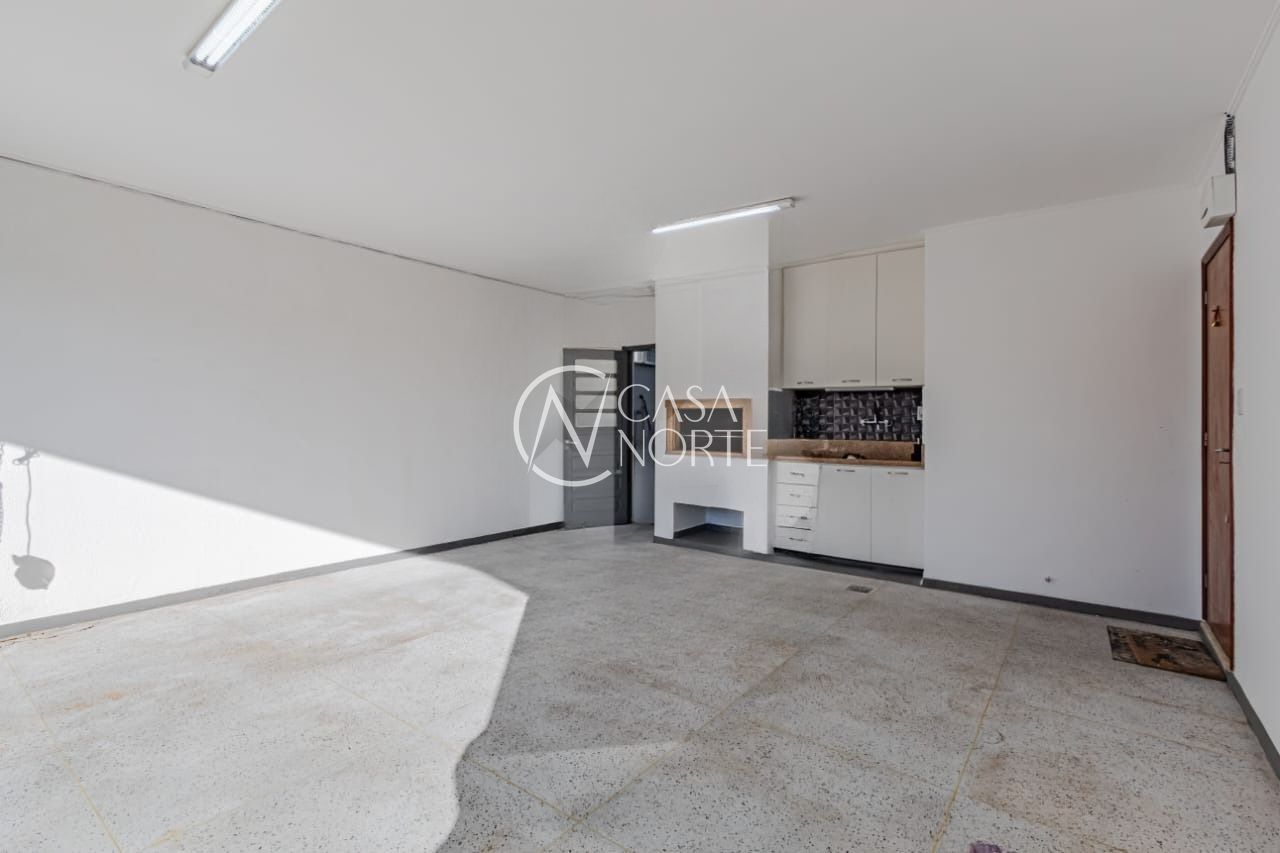 Casa à venda com 3 quartos, 255m², 2 suítes, 4 vagas, Avenida Doutor Walter Só Jobim no bairro Jardim Lindóia em Porto Alegre