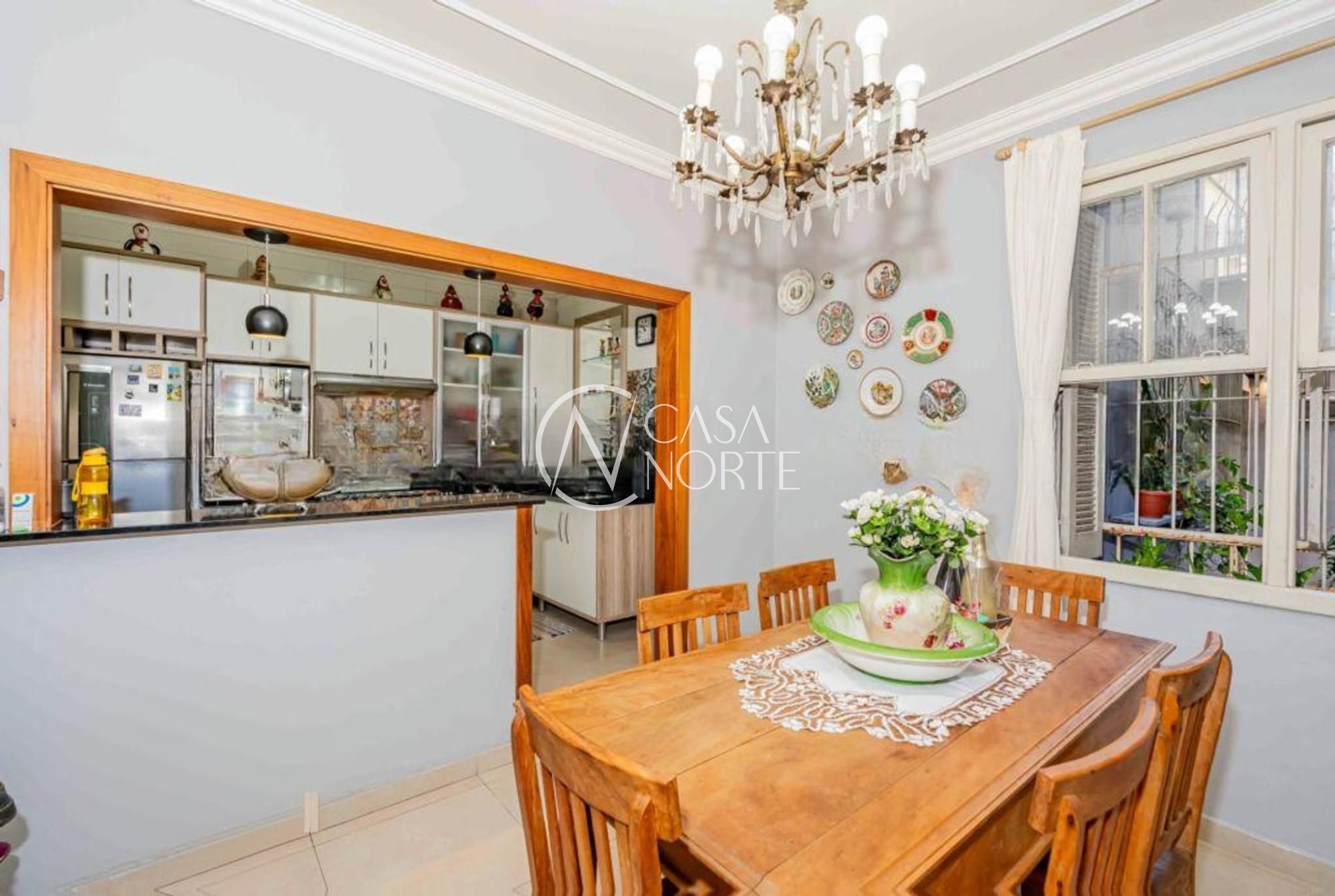 Apartamento à venda com 3 quartos, 85m², 1 suíte, 1 vaga, Travessa Miranda e Castro no bairro Santana em Porto Alegre