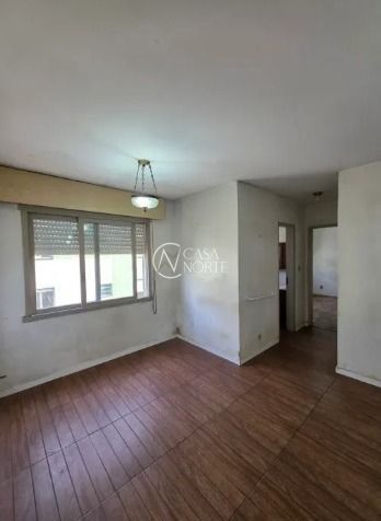 Apartamento à venda com 2 quartos, 58m², Travessa Ana César no bairro Vila Ipiranga em Porto Alegre