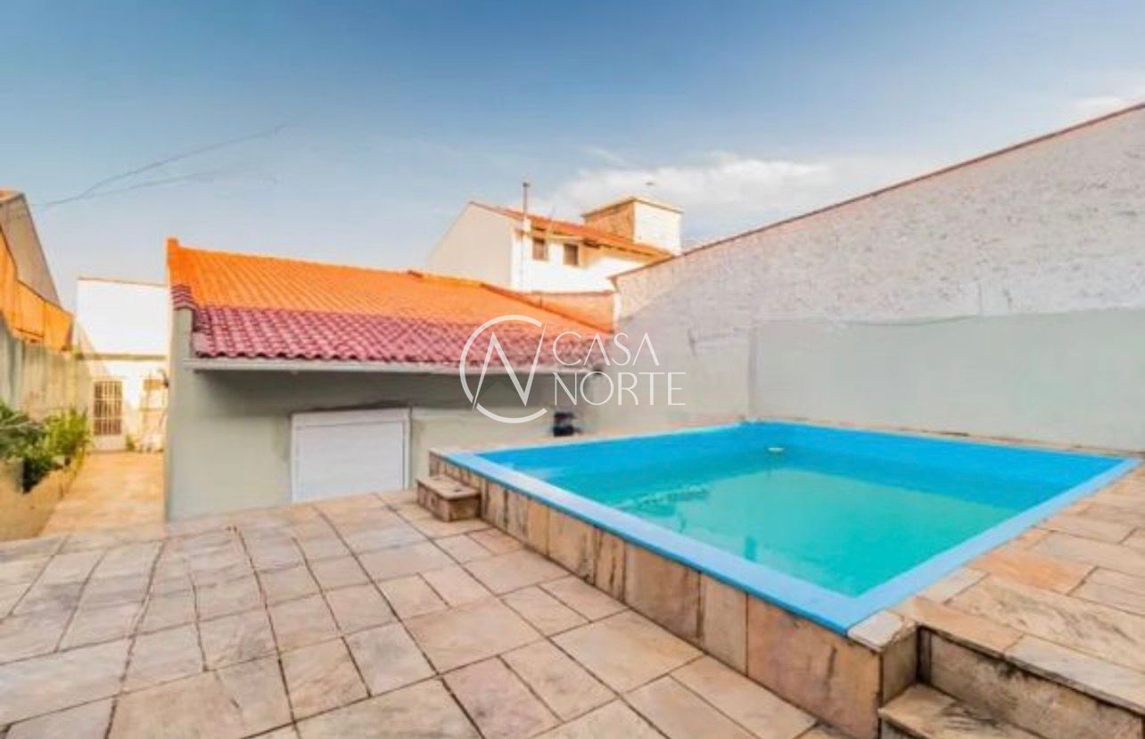 Casa à venda com 3 quartos, 100m², 1 suíte, 2 vagas, Rua Arnaldo Ballve no bairro Jardim Itu em Porto Alegre