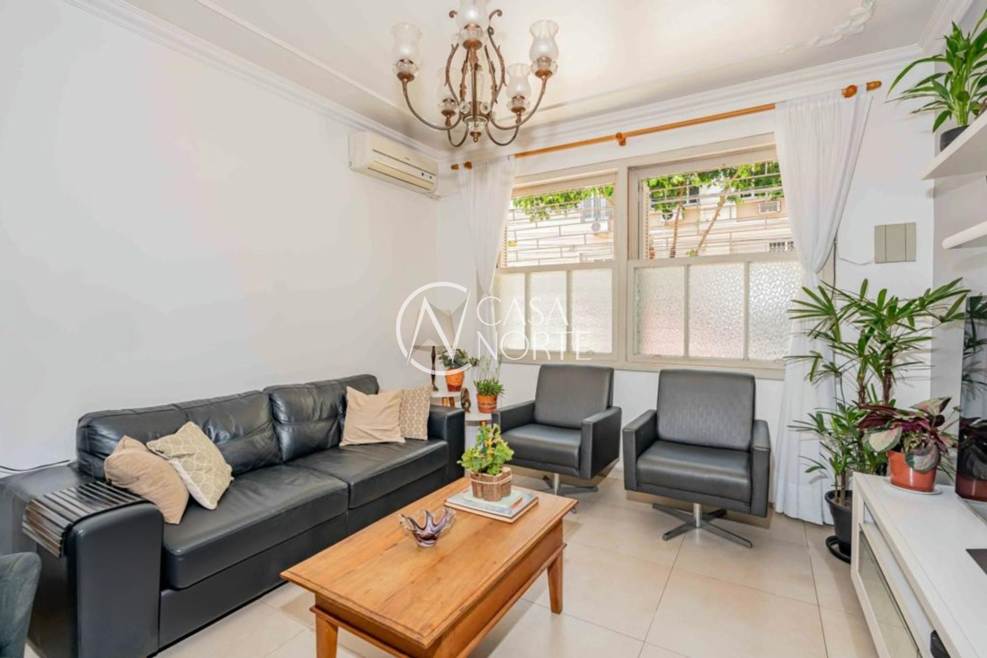 Apartamento à venda com 3 quartos, 85m², 1 suíte, 1 vaga, Travessa Miranda e Castro no bairro Santana em Porto Alegre