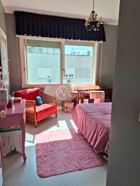 Apartamento à venda com 3 quartos, 283m², 1 suíte, 2 vagas, Rua Doutor Vale no bairro Moinhos de Vento em Porto Alegre