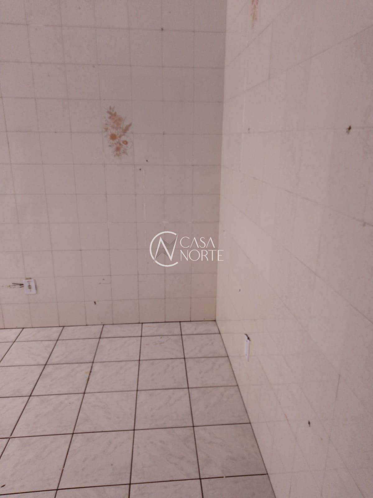 Apartamento à venda com 2 quartos, 44m², 1 vaga, Rua Parque dos Maias no bairro Rubem Berta em Porto Alegre