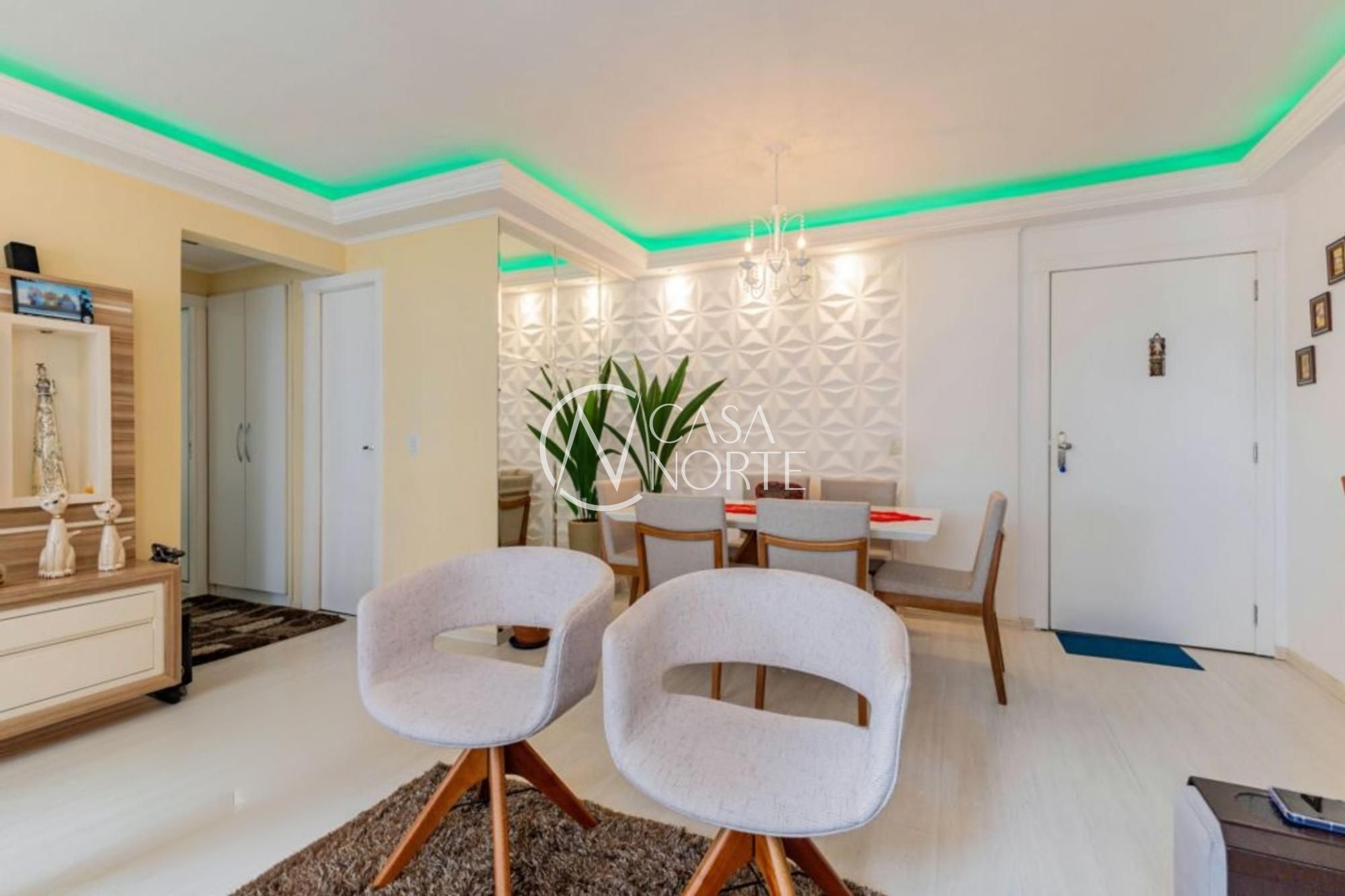Apartamento à venda com 3 quartos, 65m², 1 suíte, 1 vaga, Avenida Dom Cláudio José Gonçalves Ponce de Leão no bairro Vila Ipiranga em Porto Alegre