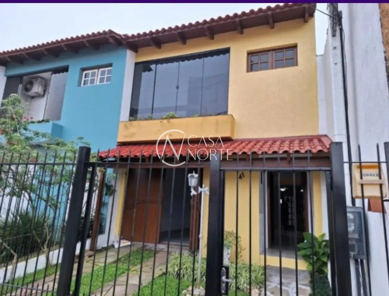 Casa à venda com 3 quartos, 110m², 1 suíte, 2 vagas, Rua Fábio Coelho de Magalhães no bairro Serraria em Porto Alegre