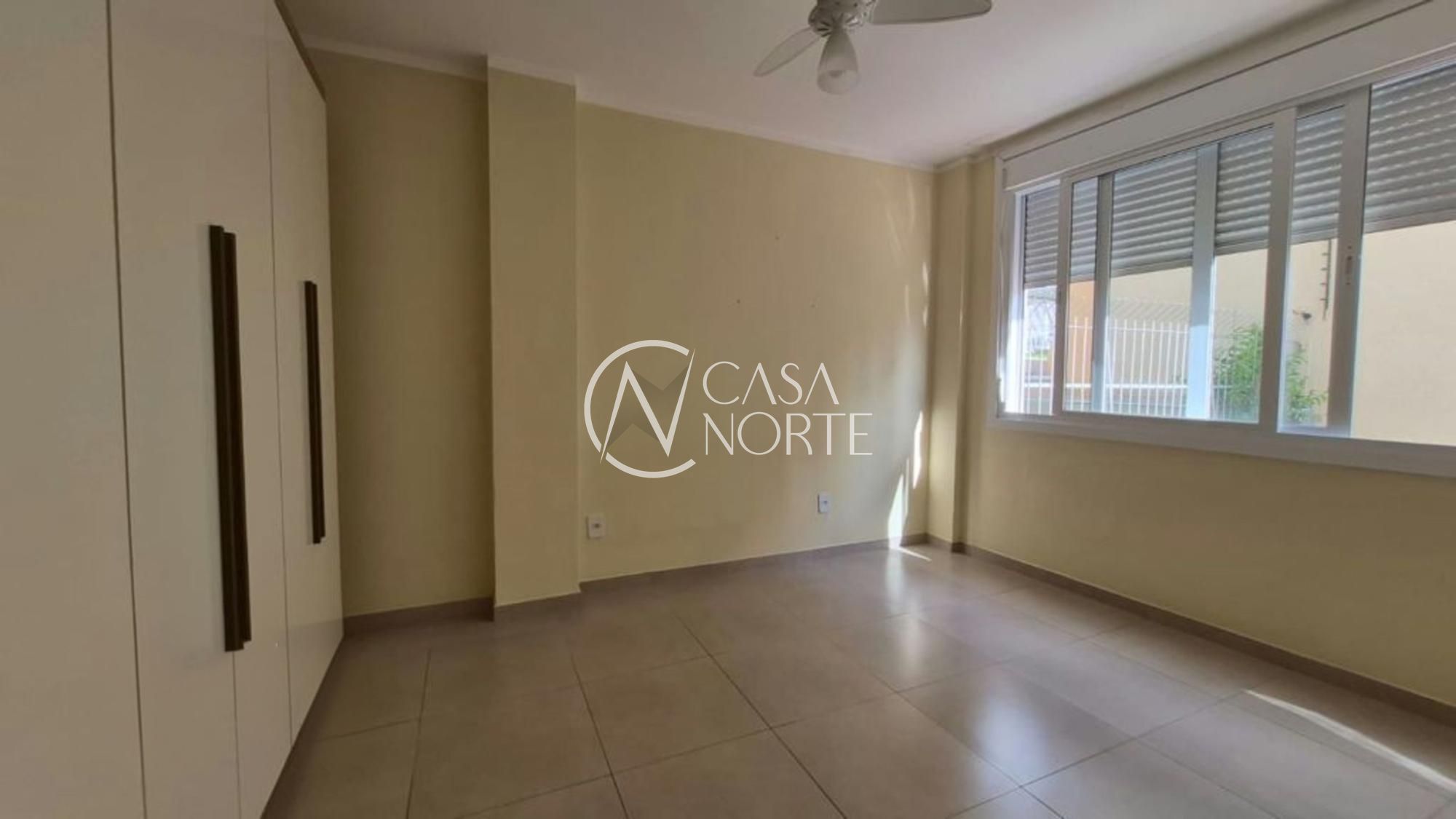 Apartamento à venda com 1 quarto, 45m², 1 vaga, Rua Padre Antônio Vieira no bairro Santo Antônio em Porto Alegre