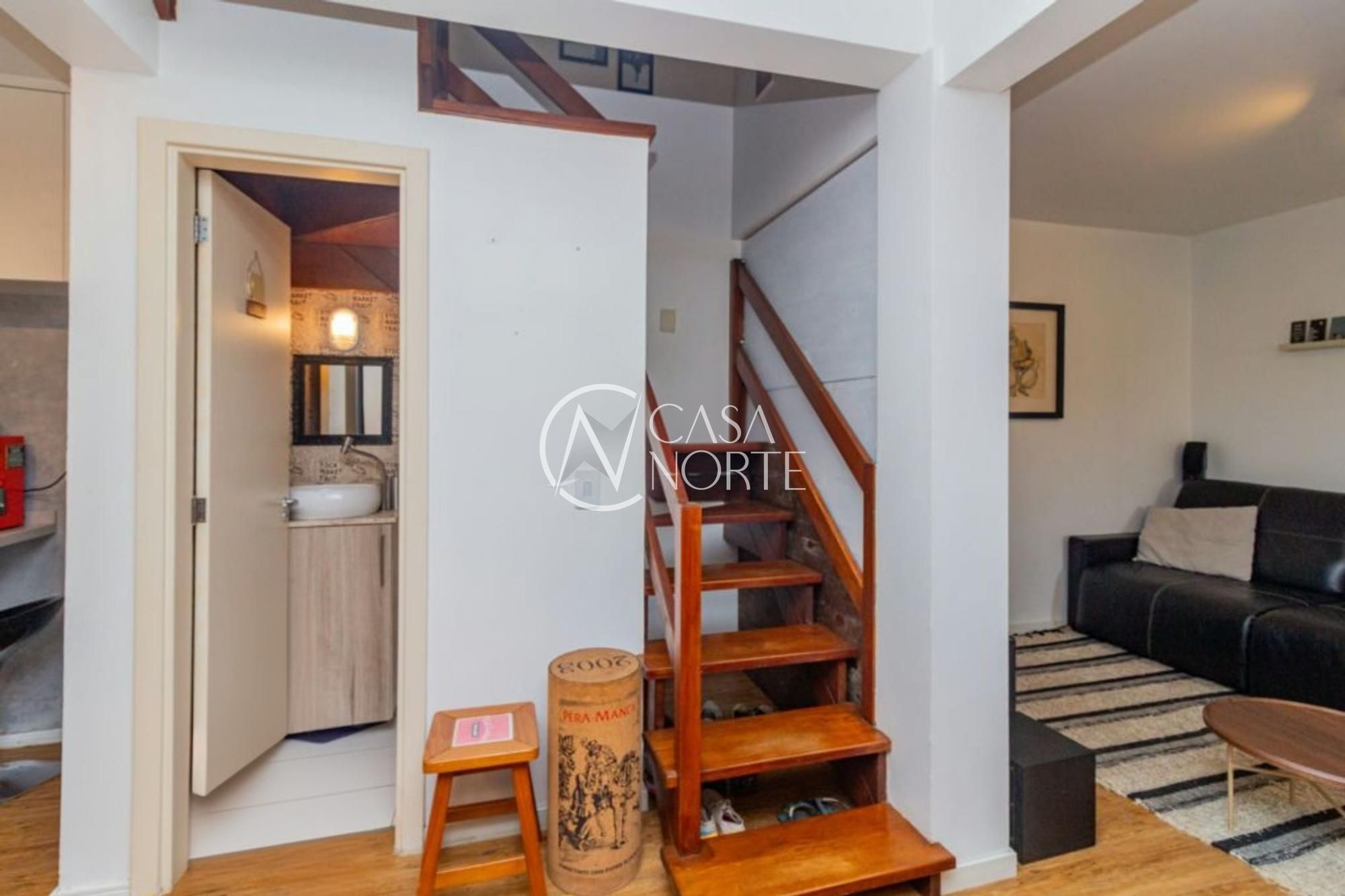 Casa de Condomínio à venda com 3 quartos, 118m², 1 suíte, 2 vagas, Rua Vicenza no bairro Mário Quintana em Porto Alegre