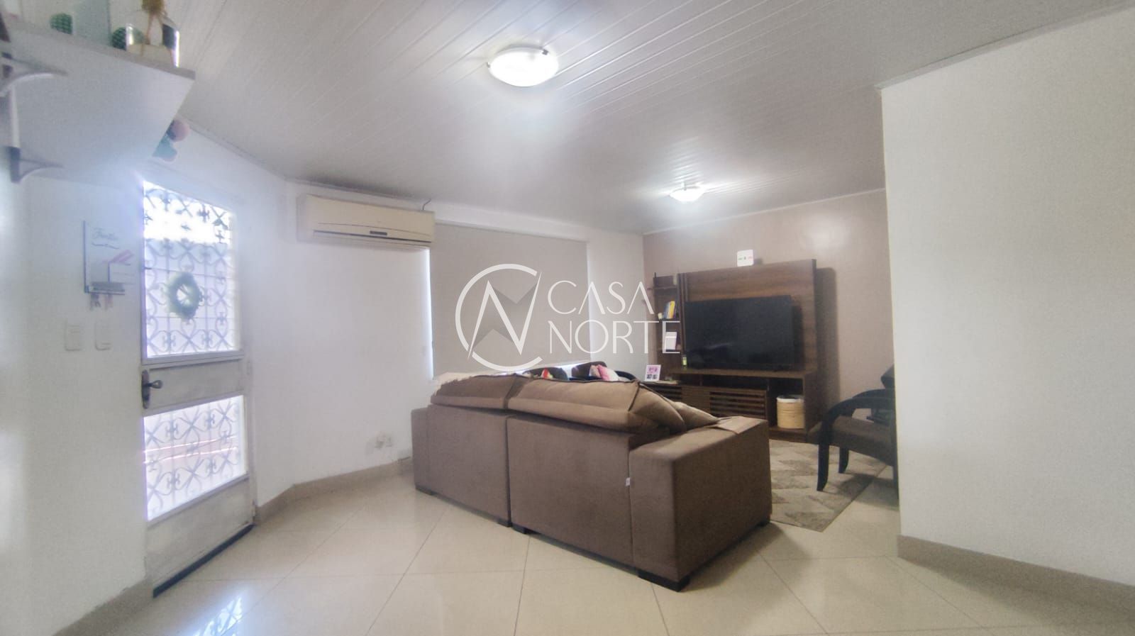 Casa à venda com 3 quartos, 220m², 1 suíte, 3 vagas, Rua José Gelain no bairro Parque Santa Fé em Porto Alegre