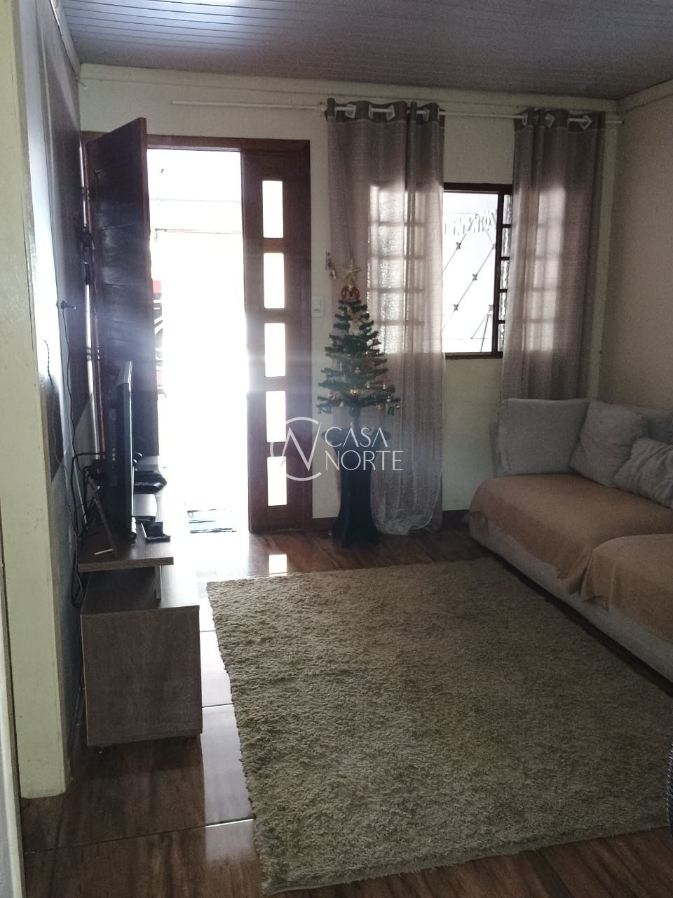 Casa à venda com 3 quartos, 106m², 2 vagas, Rua Osmar Gomes no bairro Costa e Silva em Porto Alegre