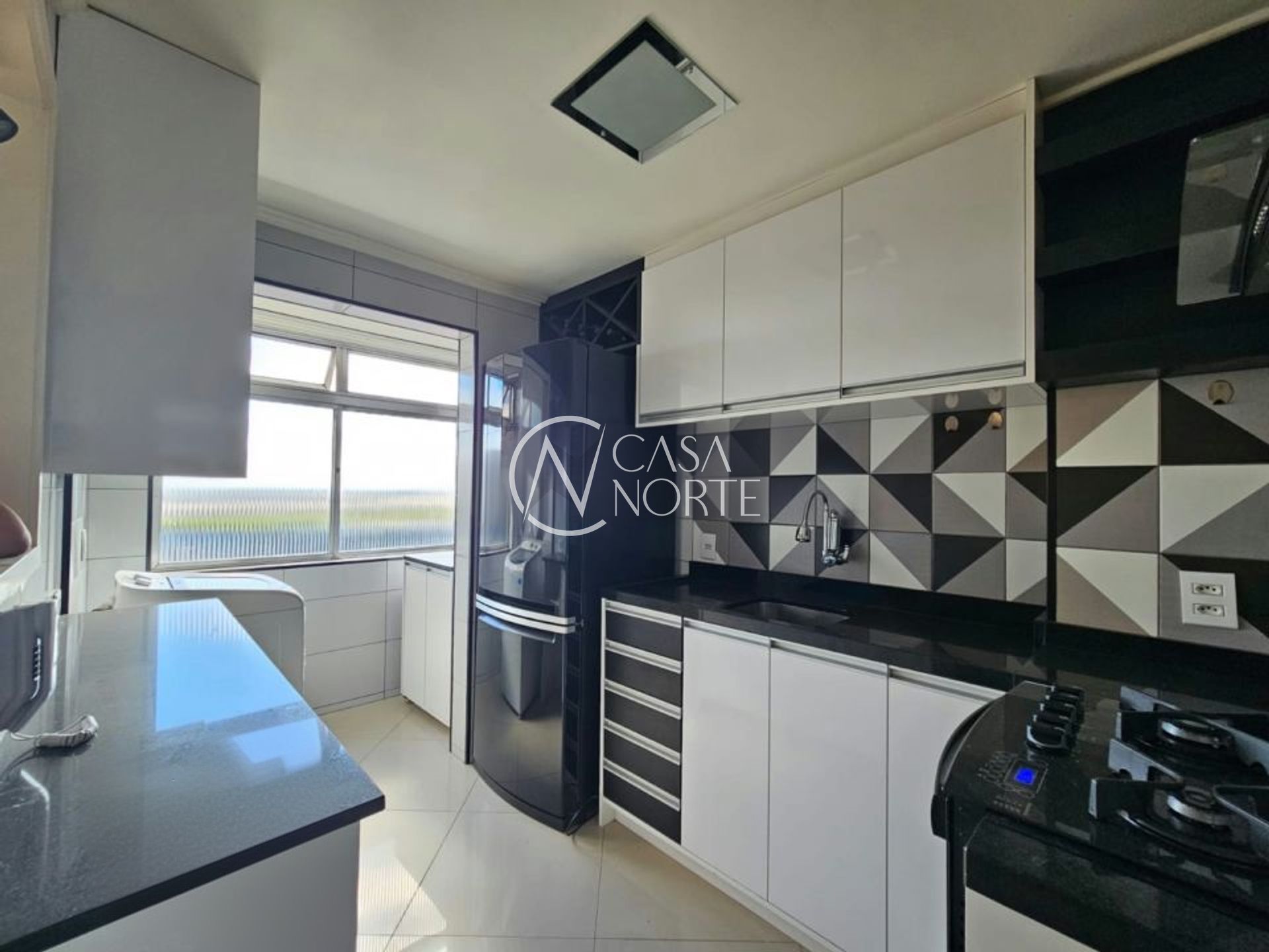 Apartamento à venda com 2 quartos, 59m², 1 vaga, Rua Doutor Deoclécio Pereira no bairro Jardim Floresta em Porto Alegre