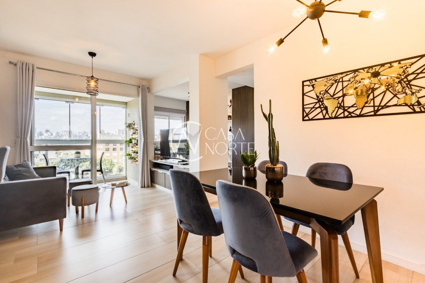 Apartamento à venda com 2 quartos, 64m², 1 vaga, Avenida Polônia no bairro São Geraldo em Porto Alegre