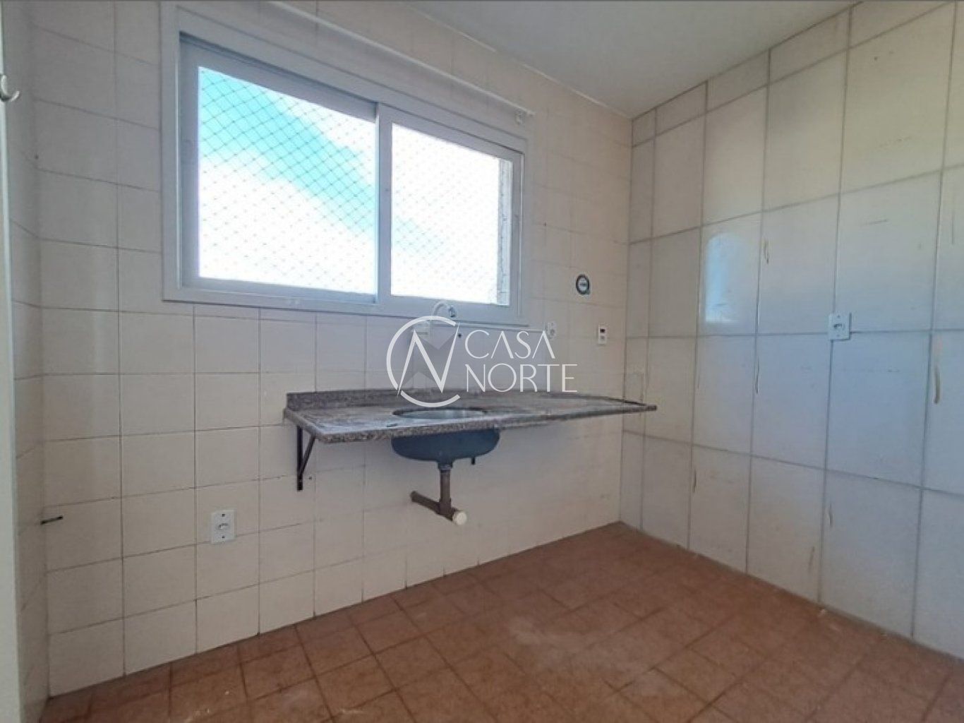 Apartamento à venda com 2 quartos, 80m², 1 suíte, 1 vaga, Rua Coronel Fernando Machado no bairro Centro Histórico em Porto Alegre
