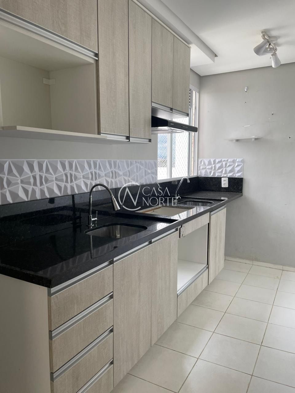 Apartamento à venda com 2 quartos, 42m², 1 vaga, Rua dos Maias no bairro Rubem Berta em Porto Alegre