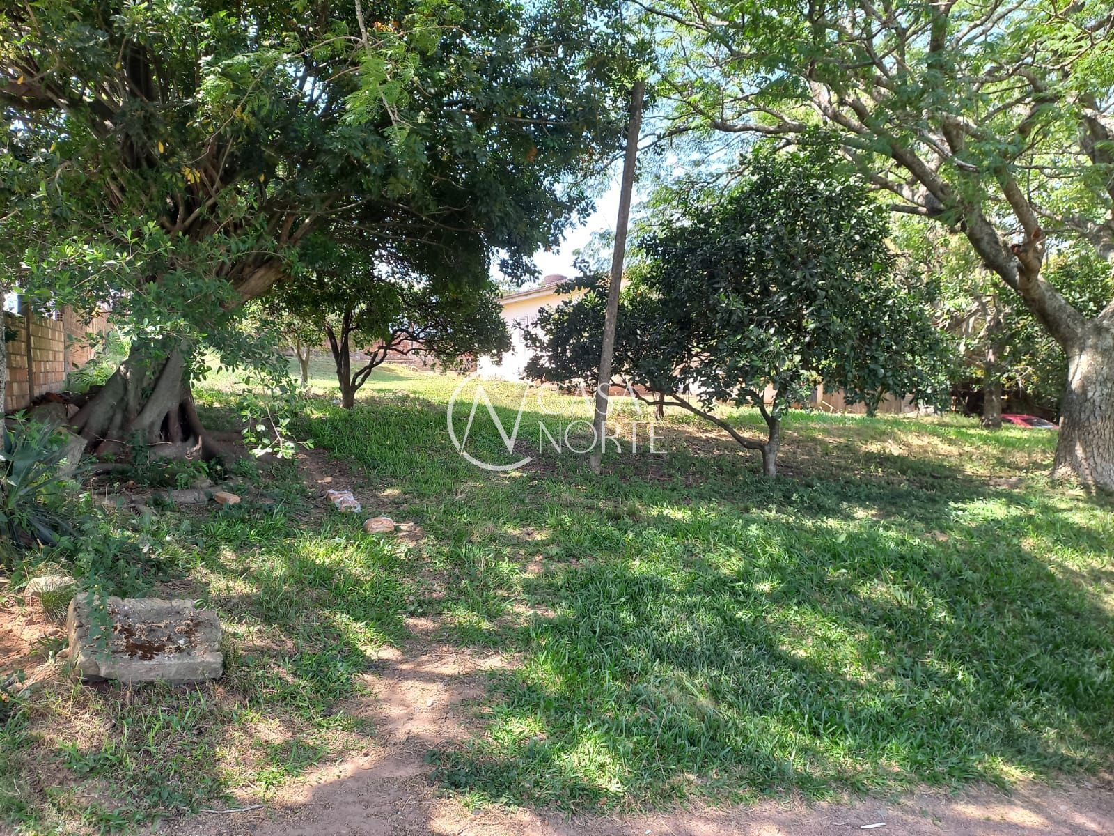 Chácara à venda com 2 quartos, 2000m², 1 suíte, 3 vagas, Avenida Delegado Ely Corrêa Prado no bairro Mário Quintana em Porto Alegre